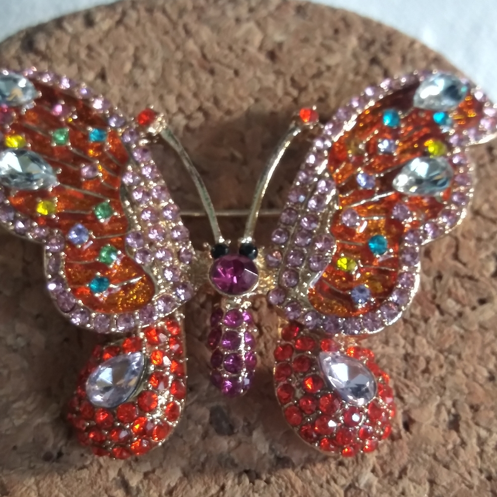 🦋Betsey Johnson Rhinestone Butterfly Brooch - Picture 4 of 6